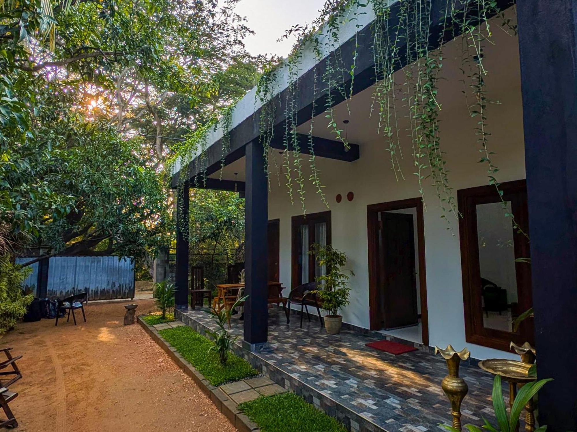 Hotel Awaken Dambulla Exteriör bild